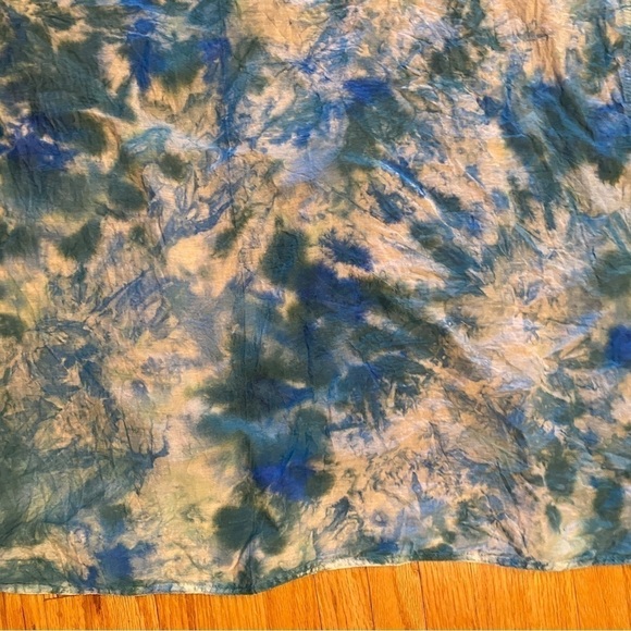 Organic cotton scarf, one of a kind art to wear tie dye square, blue and green - Picture 5 of 8